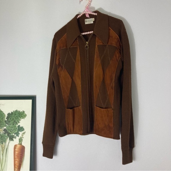 Vintage Sweaters - Vintage brown diamond virgin Orlon acrylic zip up cardigan size M